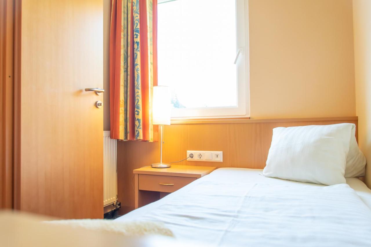 Strandhotel Burgstaller Feld am See Exterior photo
